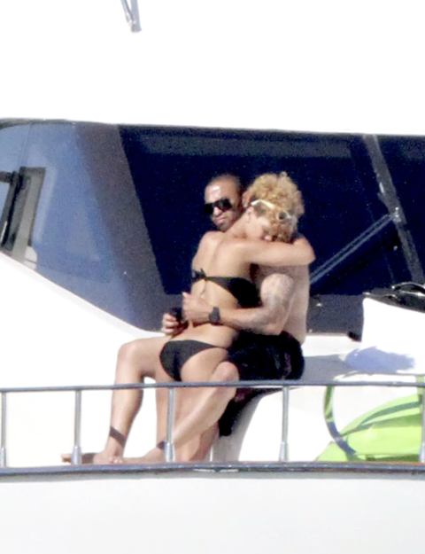 He doesn’t hit chicks