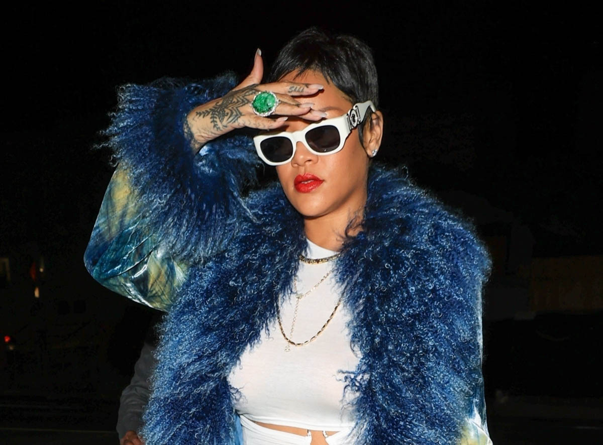 Rihanna’s New Hair and Fix