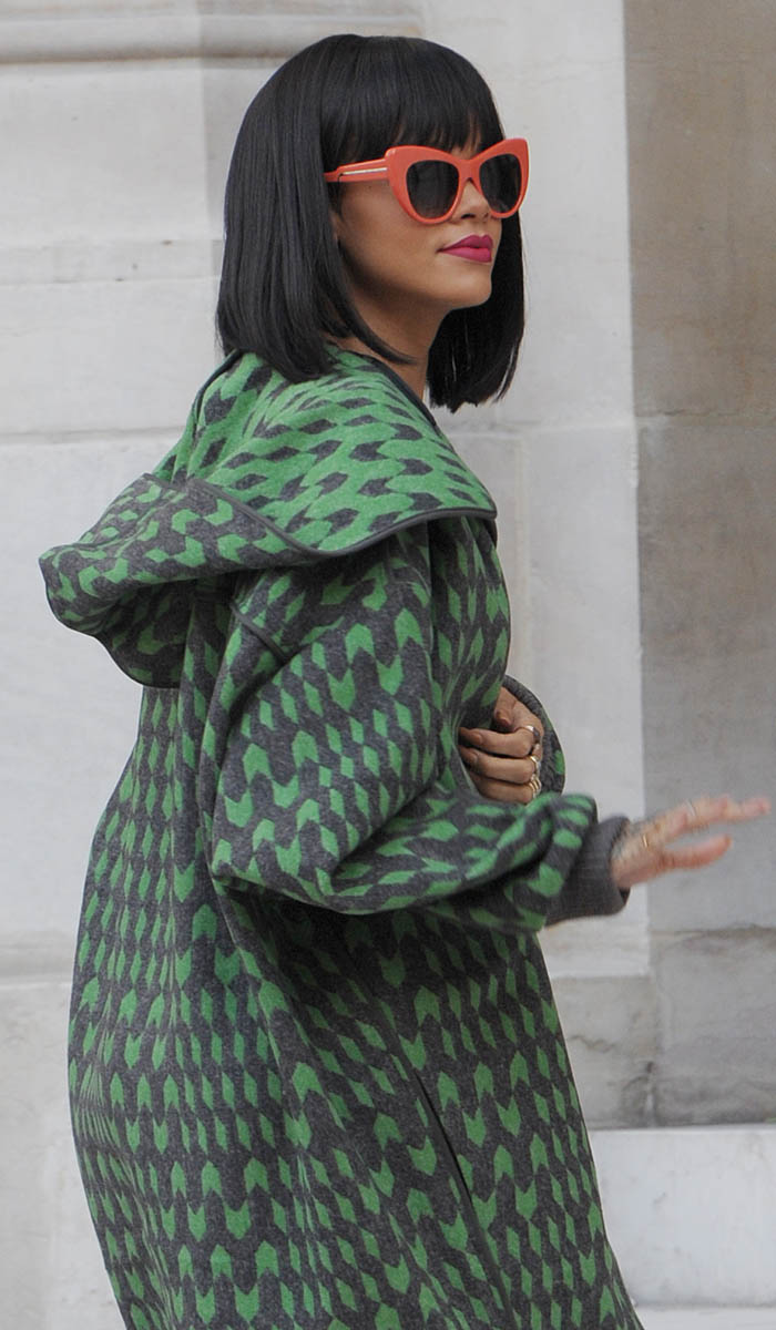 Rihanna breaks history