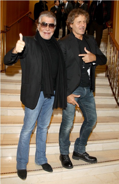 Multiple Italian thumb-up