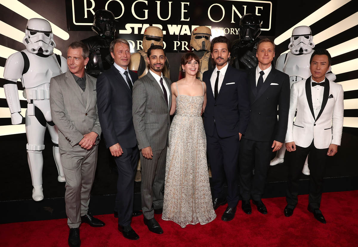 Rogue One almost stands alone