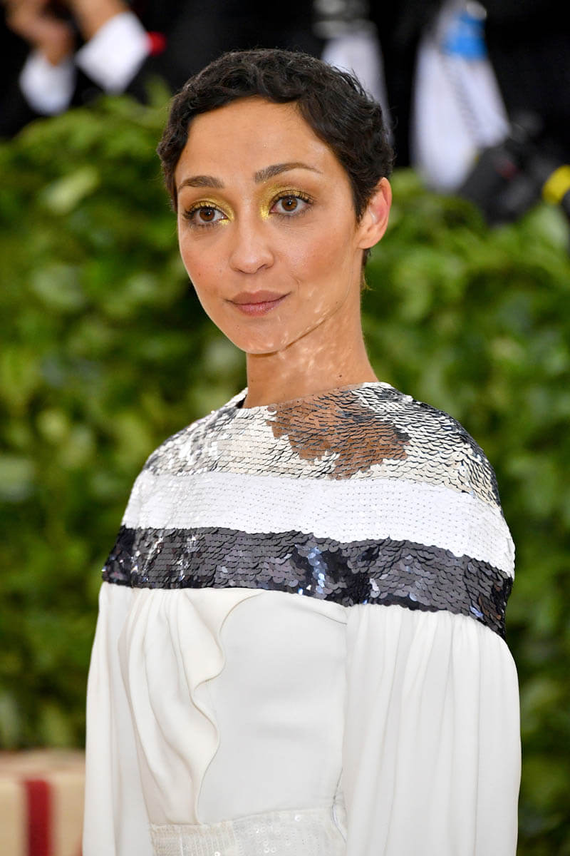 Ruth coasts, Greta commits: Met Gala black & white