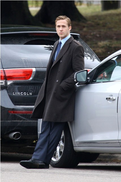 Ryan jams, Ryan in a trench, & Jena Malone