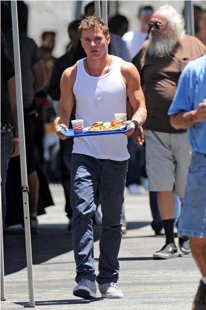 Battle of the Chesty Blondes