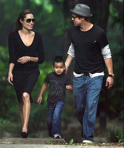 My boyfriend’s daughter, sexting ex & a good man