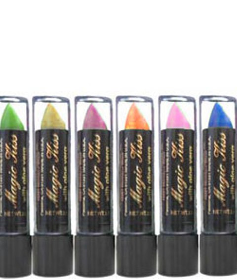 Lipgloss and holiday style-offs