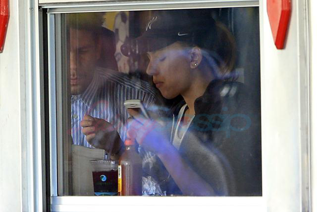 Scarjo’s French boyfriend