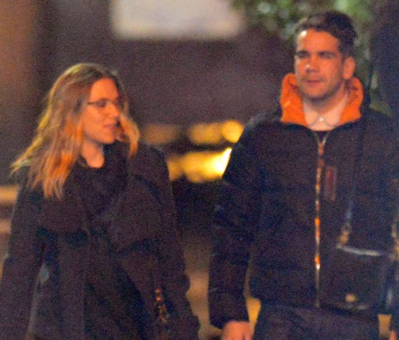 Scarjo’s holiday with her new bf