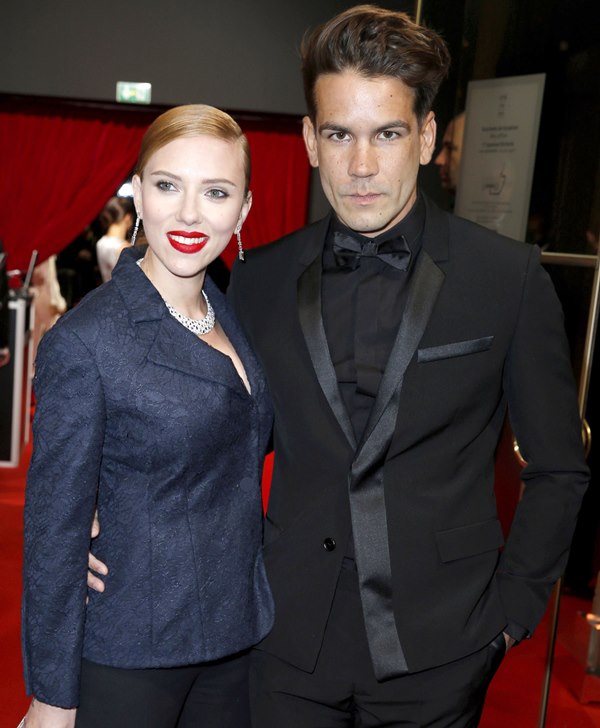 Babyjacked by Scarjo!