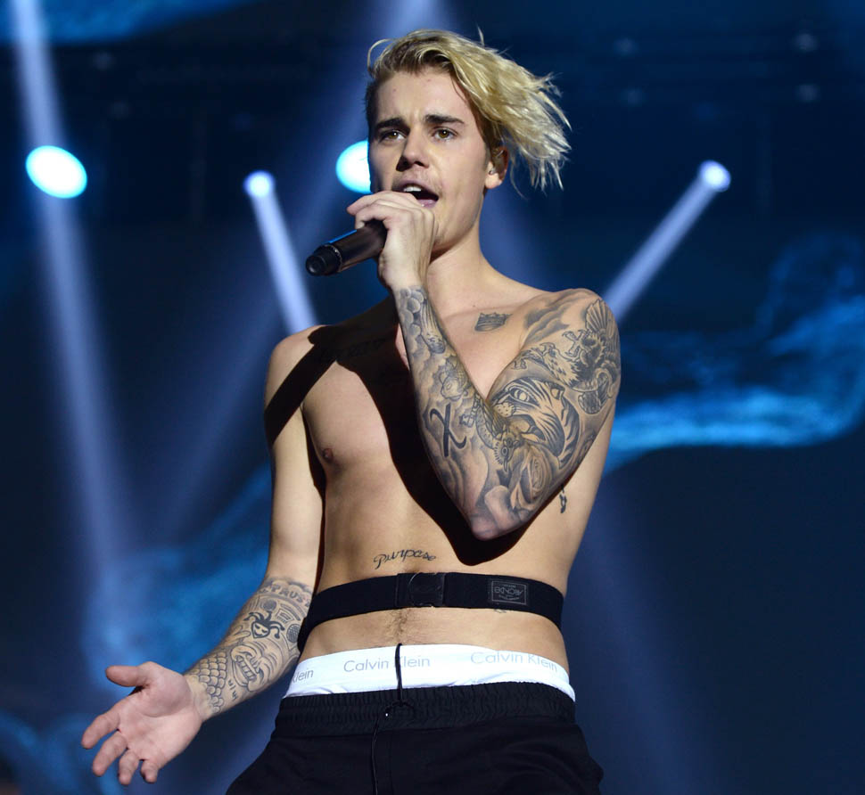 Selena and the blonde one