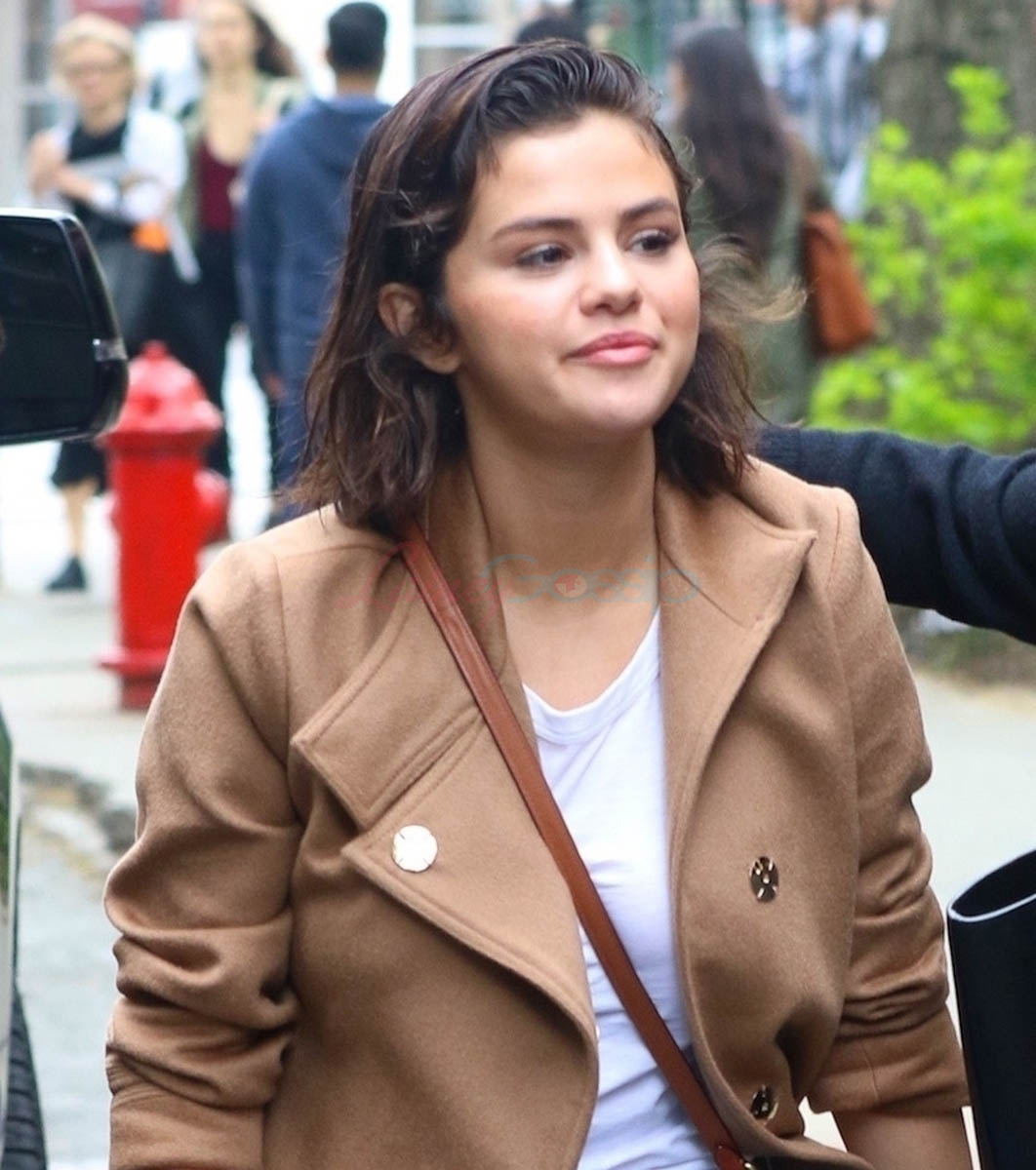 Selena Gomez and the “arty” an “edgy” NYC crowd