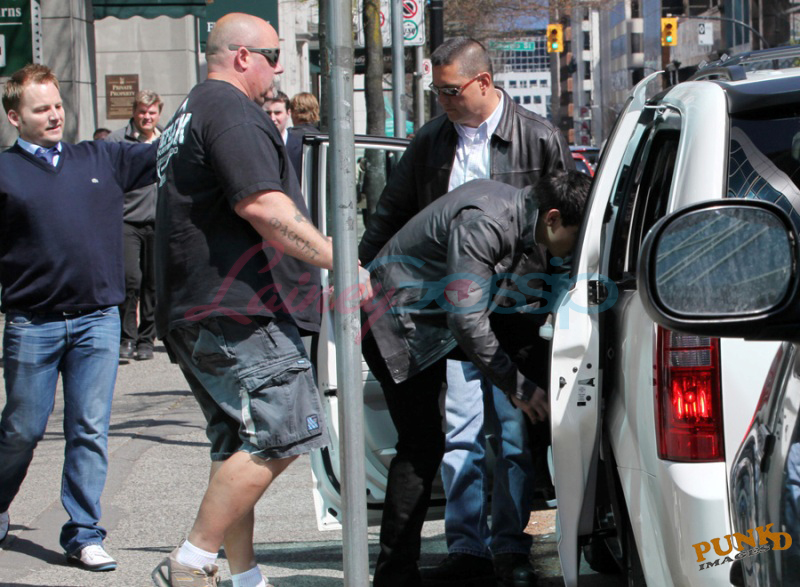 Taylor, Selena, and mom!