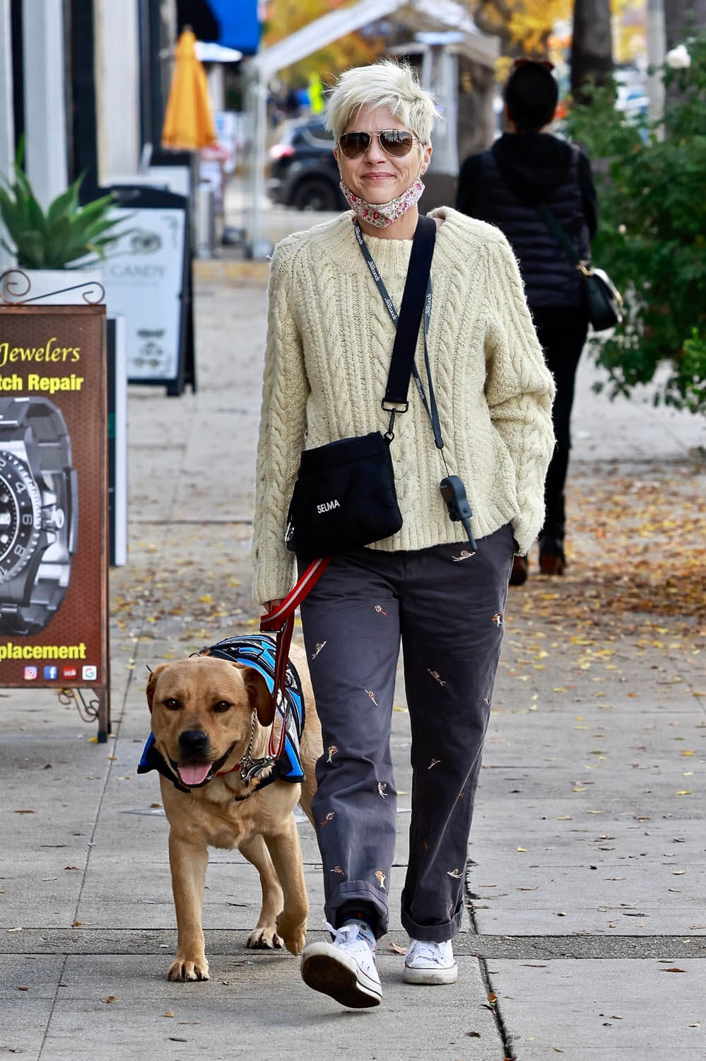 Celebrity Scenes with Dogs