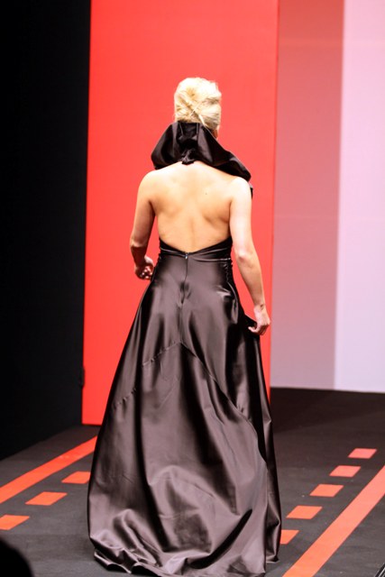 Porny on the runway!