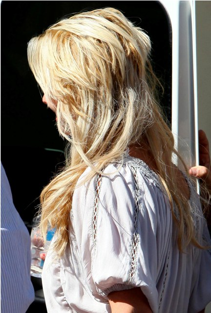 Chicken Fried fixes her Sinkhole