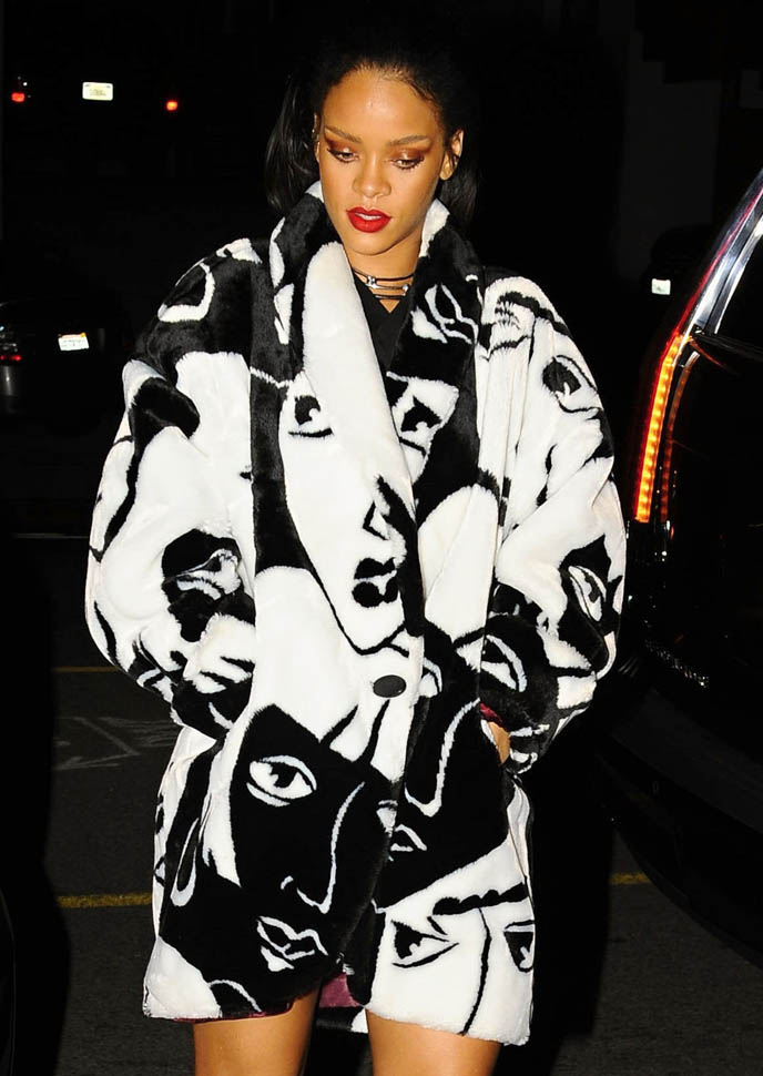 Smutty Roundup: Rihanna’s faces, Sam’s groceries, and Guy’s late night