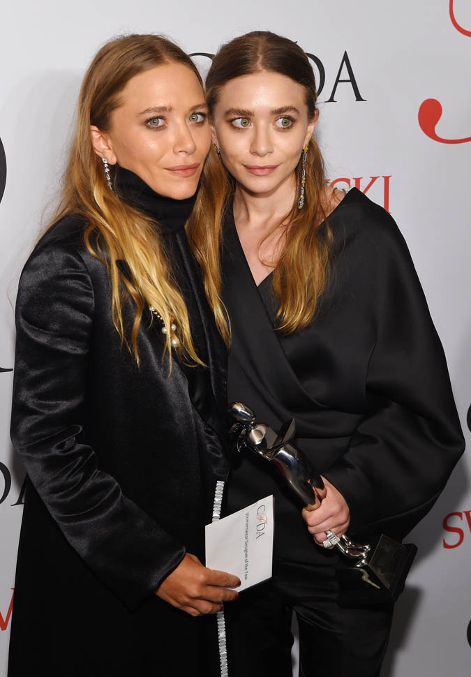 Smutty Social Media, Tuesday June 2, 2015