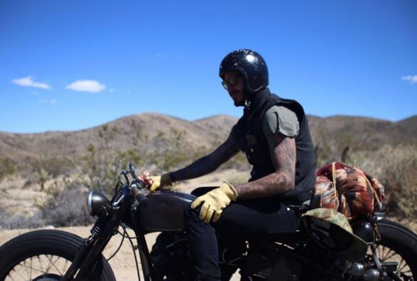 Smutty Social Media, April 4, 2016