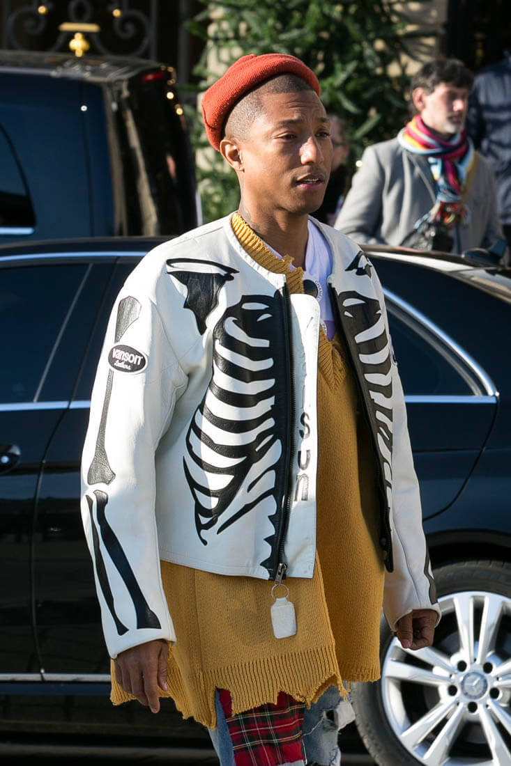 Smutty Social Media, December 5, 2016