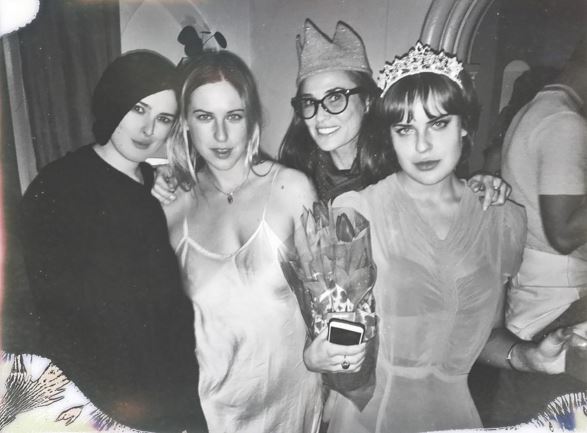 Smutty Social Media, February 5, 2016