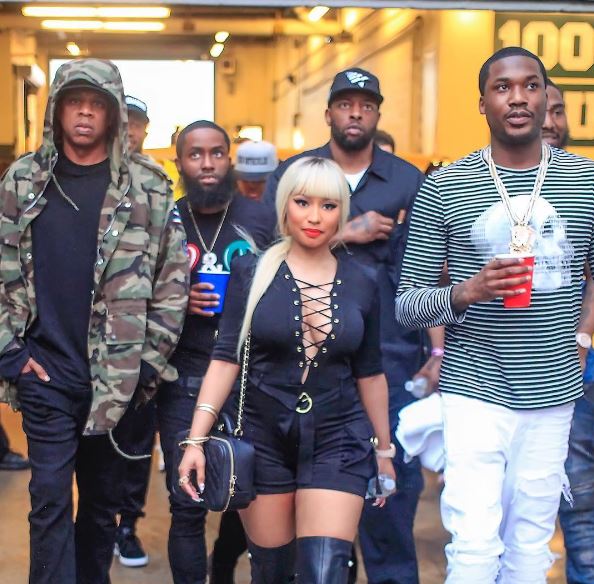 Smutty Social Media, June 6, 2016