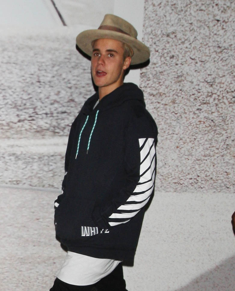 Smutty Social Media, Friday October 16, 2015