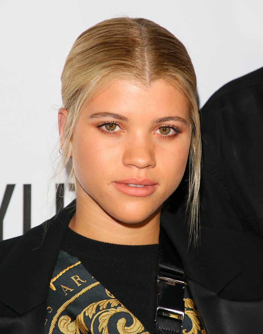 Smutty Social Media, August 24, 2017