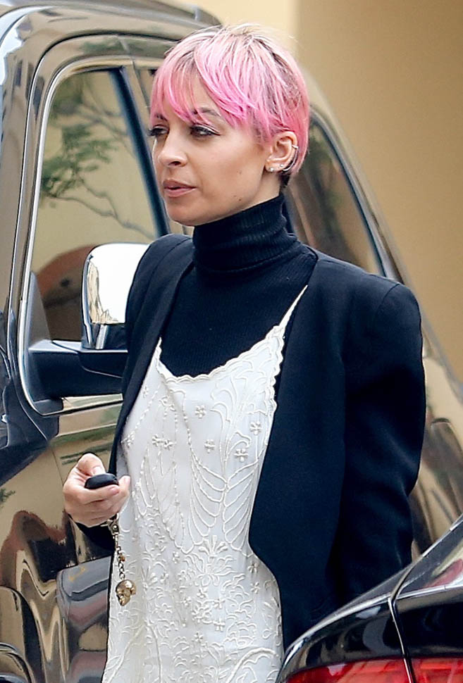 Smutty Social Media, Wednesday May 27, 2015