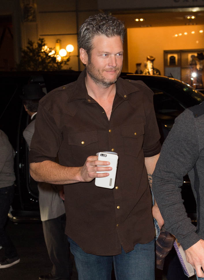 Smutty Social Media, Tuesday October 27, 2015