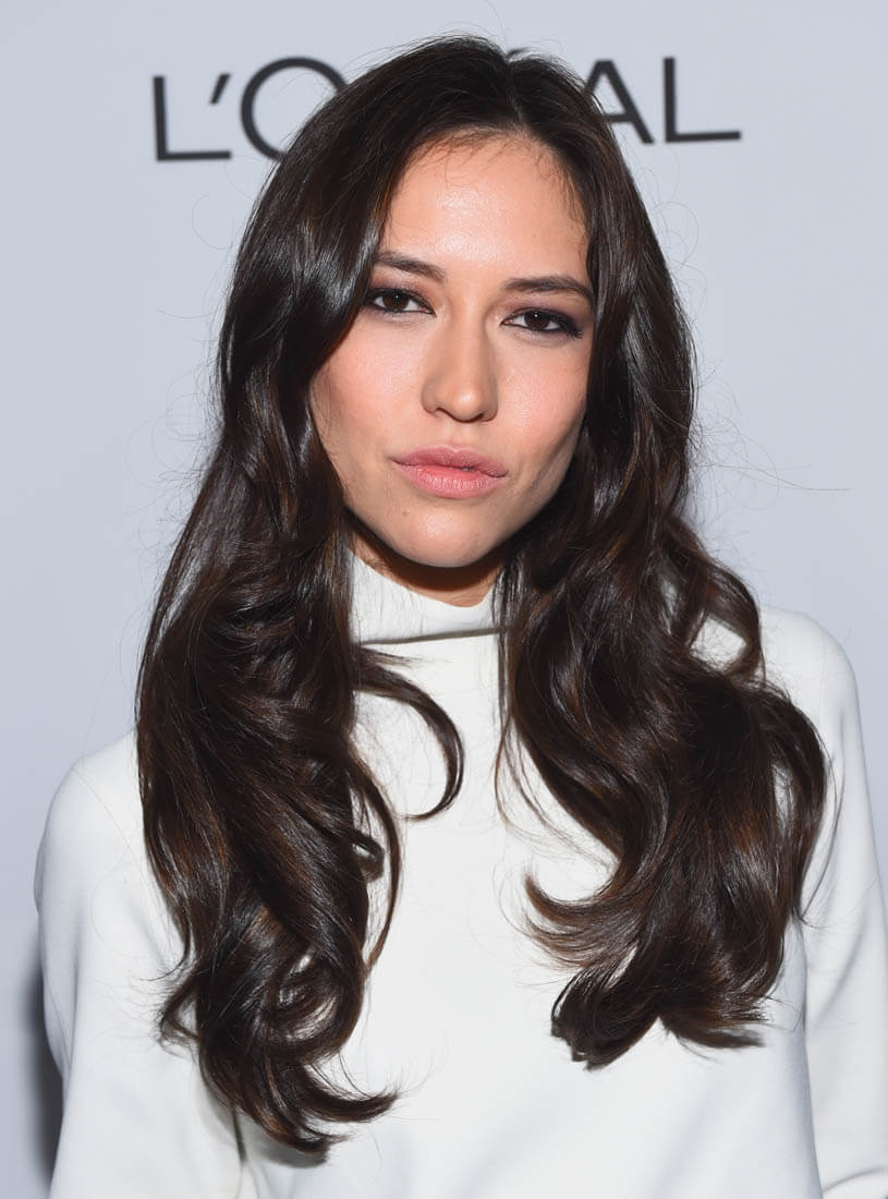 Sonoya Mizuno is Araminta Lee