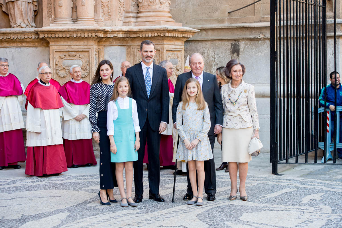 Royal Spanish drama!