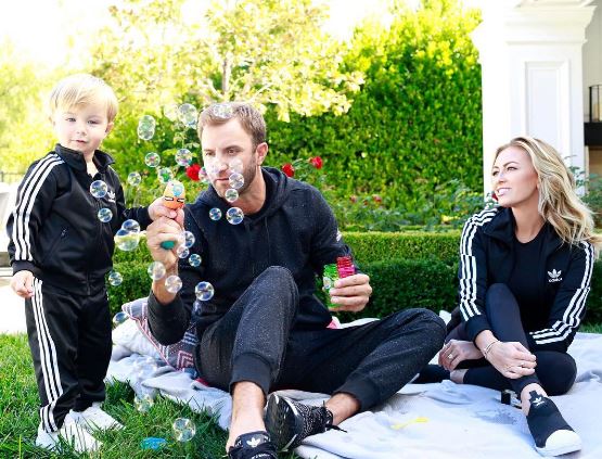 Smutty Social Media, December 15, 2016