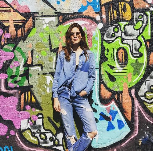 Smutty Social Media, December 21, 2016