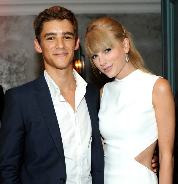 The mystery boy in Taylor’s booth