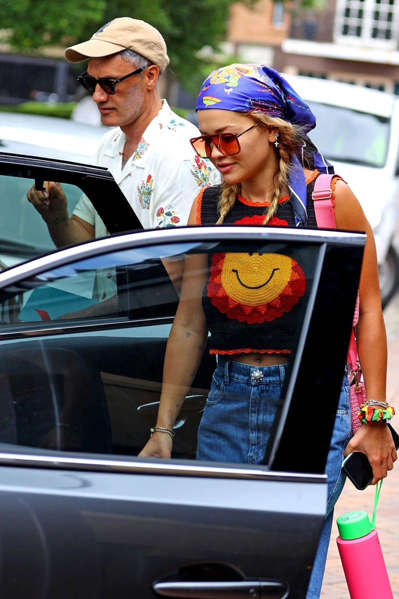 Celebrity Social Media, January 11, 2022