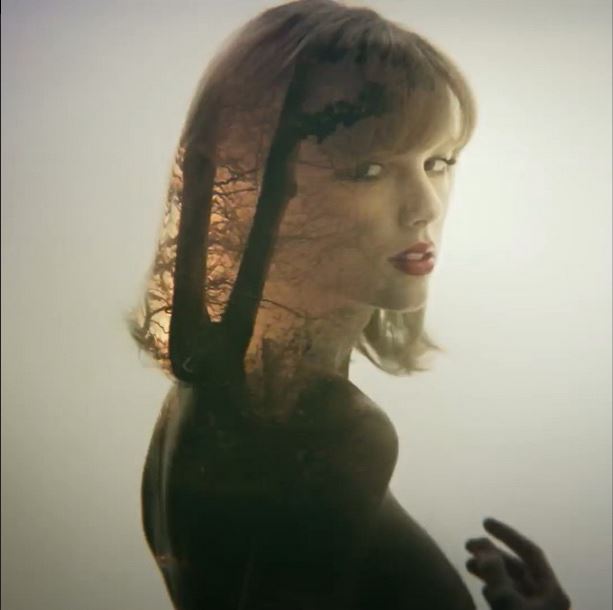 Taylor Swift’s Aberforth mirror