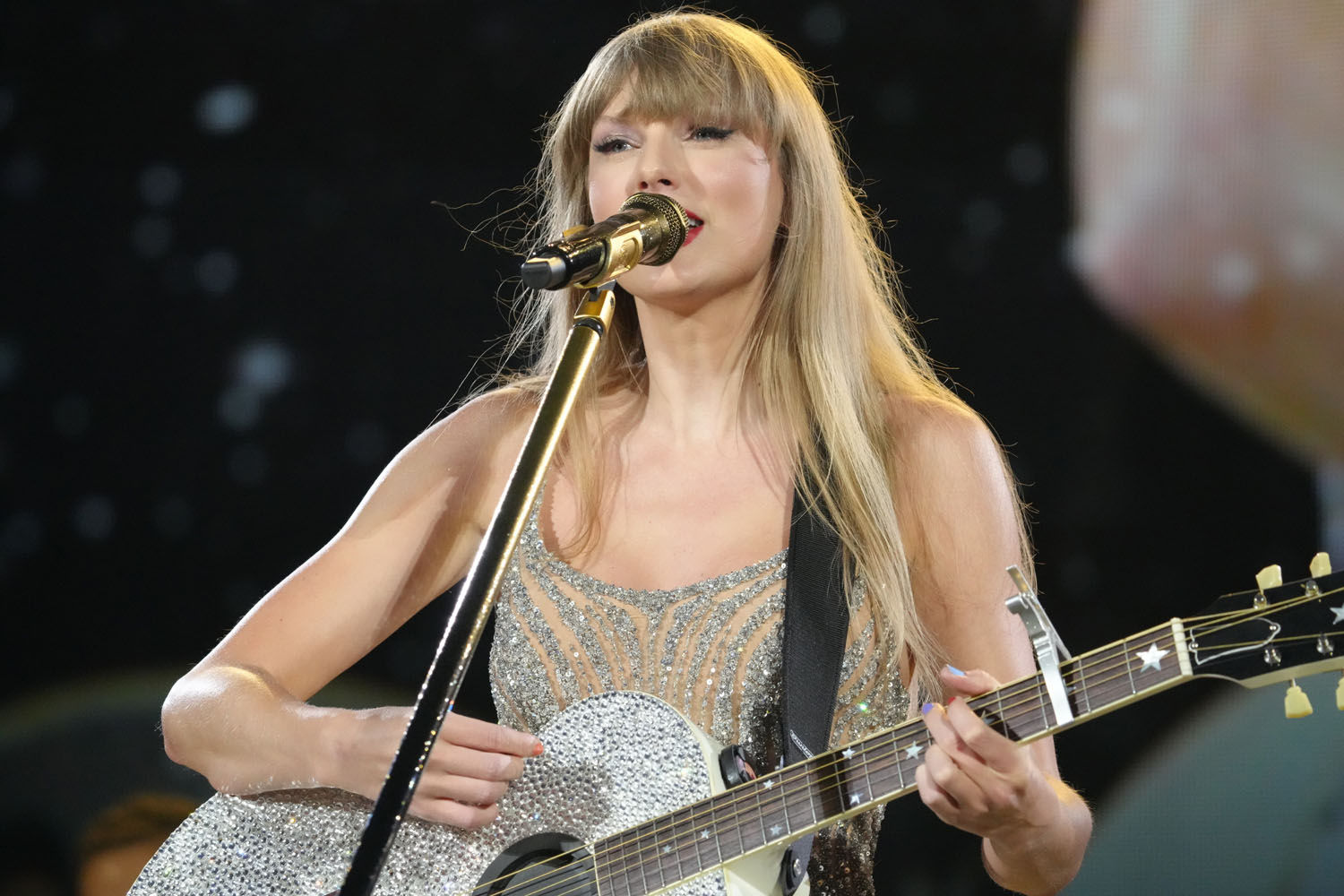 Taylor Swift is coming… to Canada?