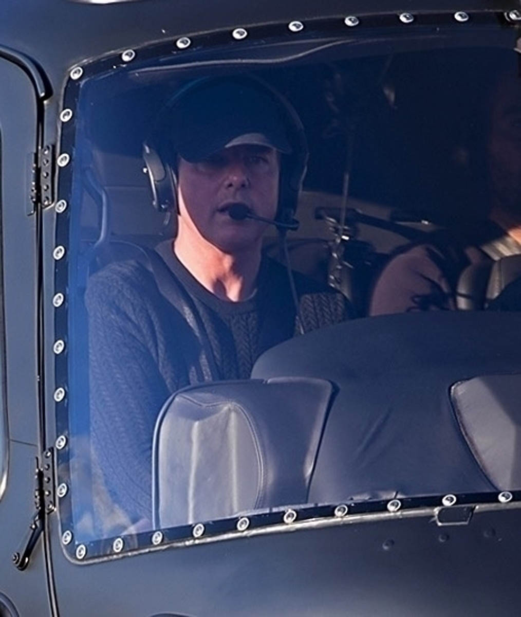Tom Cruise: Helicopter Life Forever