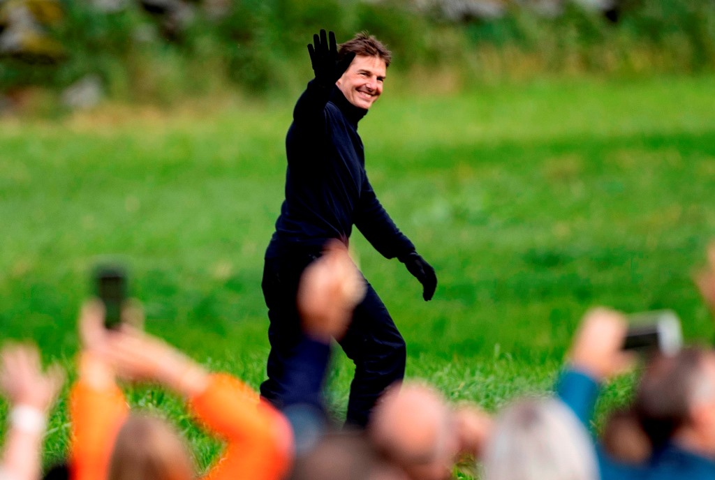 Tom Cruise Rides the Train…