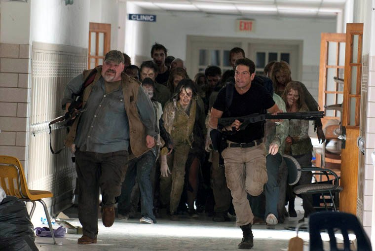 Walking Dead episode 3: Cannibals get cannibalized