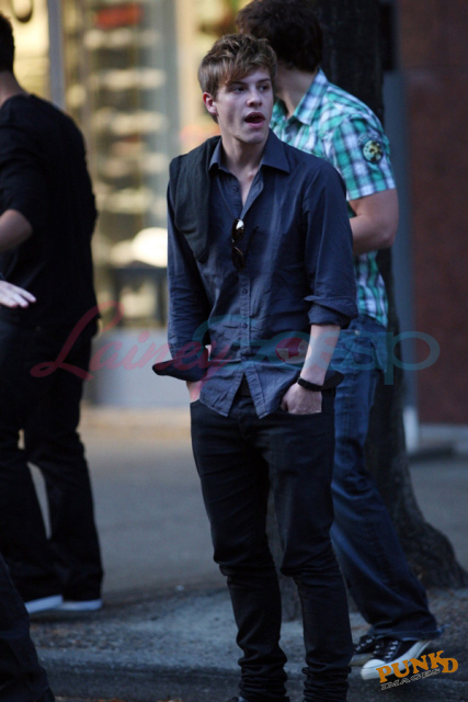 Shoe change for cast dinner