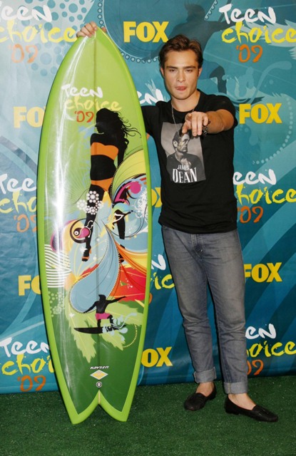 Worst of 2009: Ed Westwick at Teen Choice