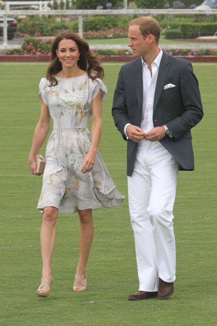 Royals don’t pose on a carpet