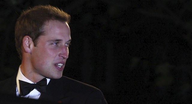 Beaver Bucks Buck Naked!