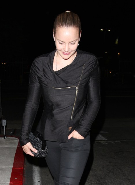 Carpets & Candids: Abbie Cornish’s black zippered jacket