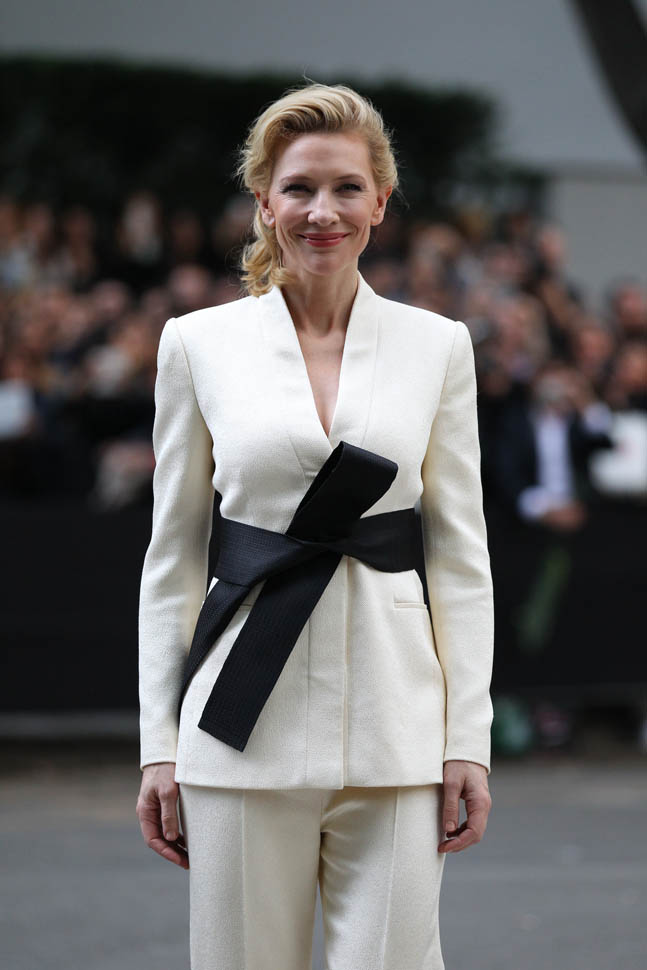 Carpets & Candids: Cate Blanchett’s black sash