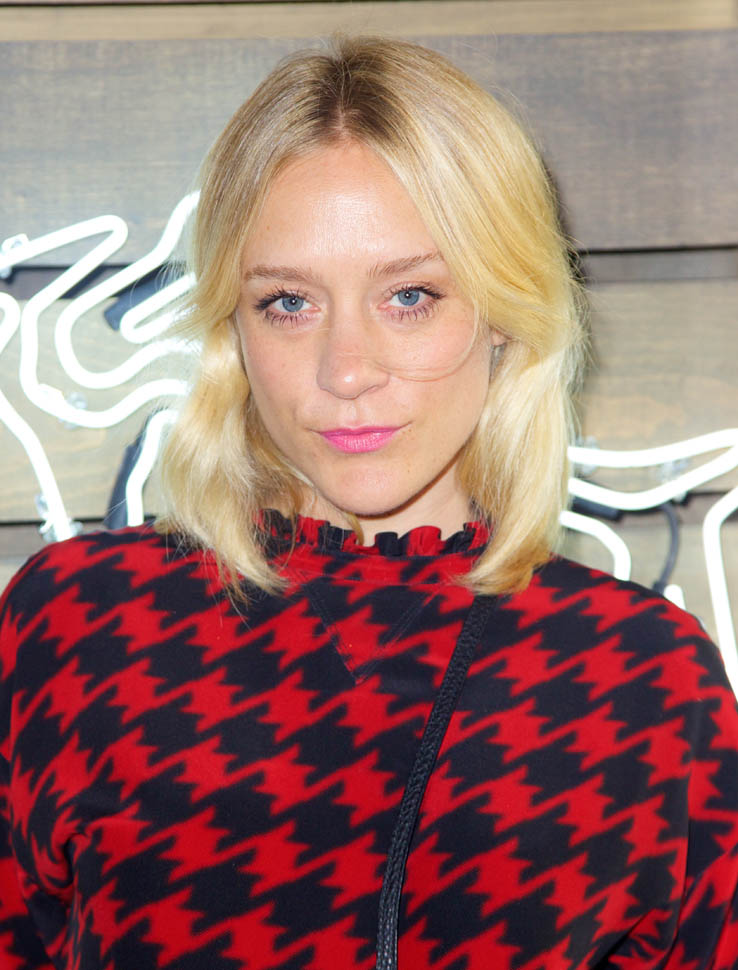 Carpets & Candids: Chloe’s black and red houndstooth