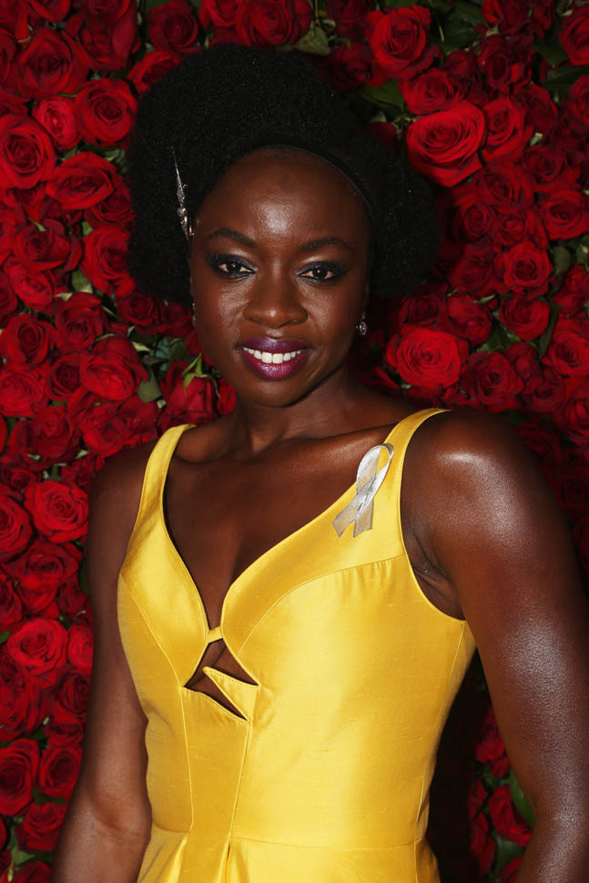 Carpets & Candids: Danai’s yellow cutout