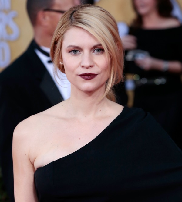 Carpets & Candids: Claire’s bad SAG makeup