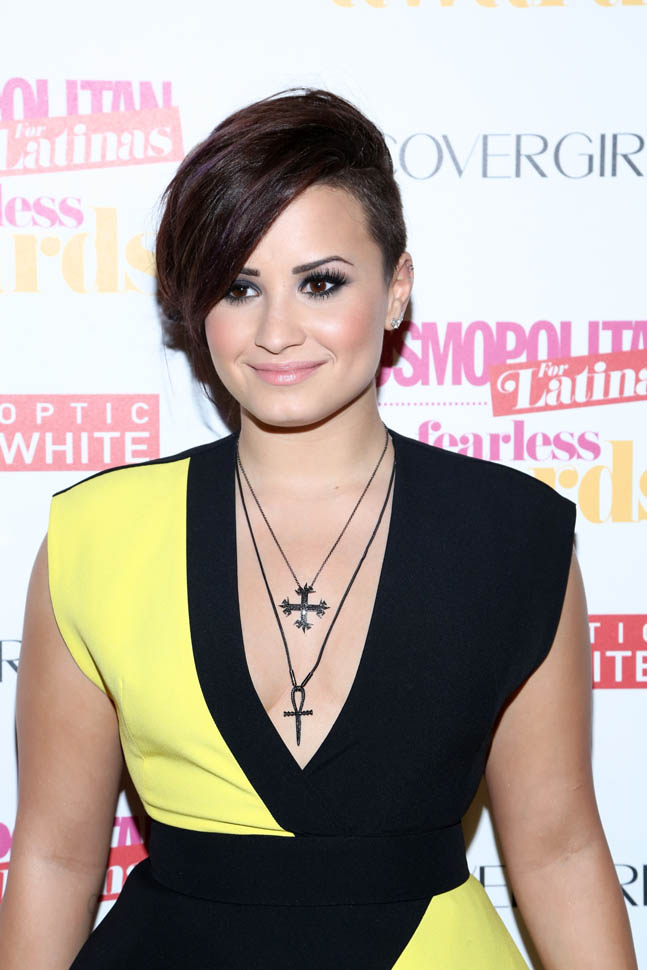 Carpets & Candids: Demi’s yellow and black